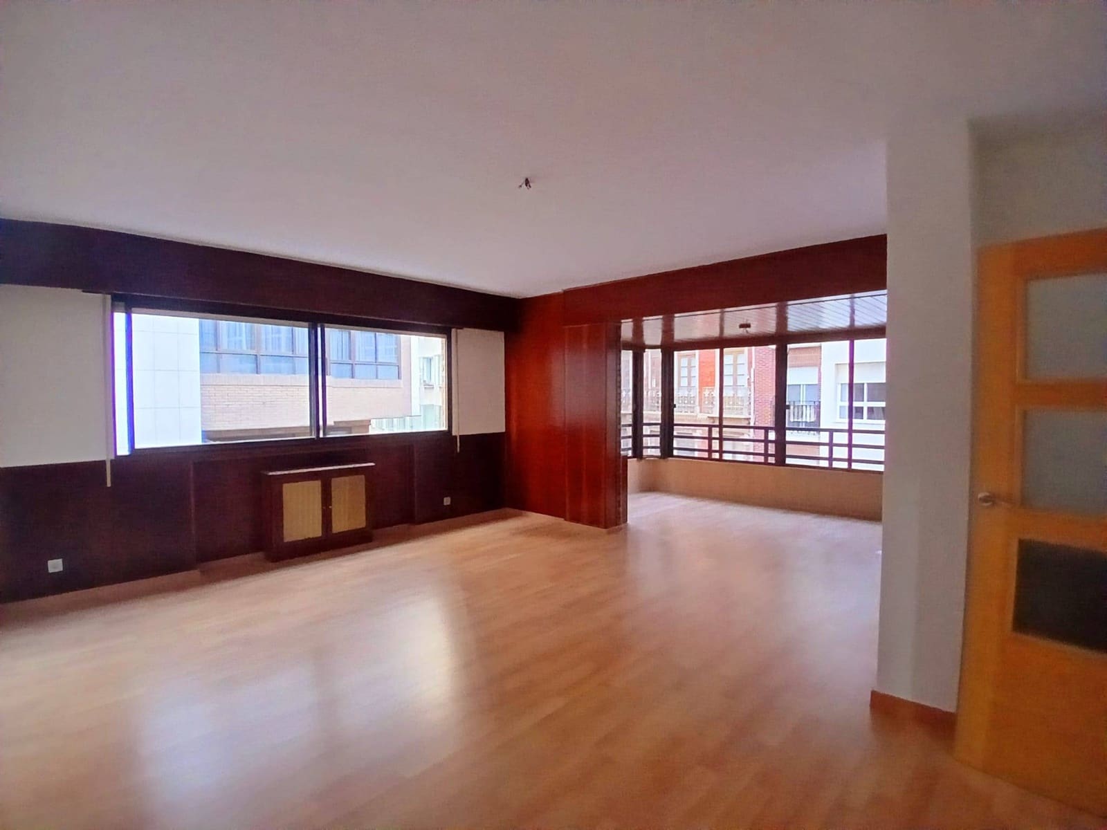 5 bedroom Flat for rent in Cartagena with garage - € 1,250 (Ref: 9924652)