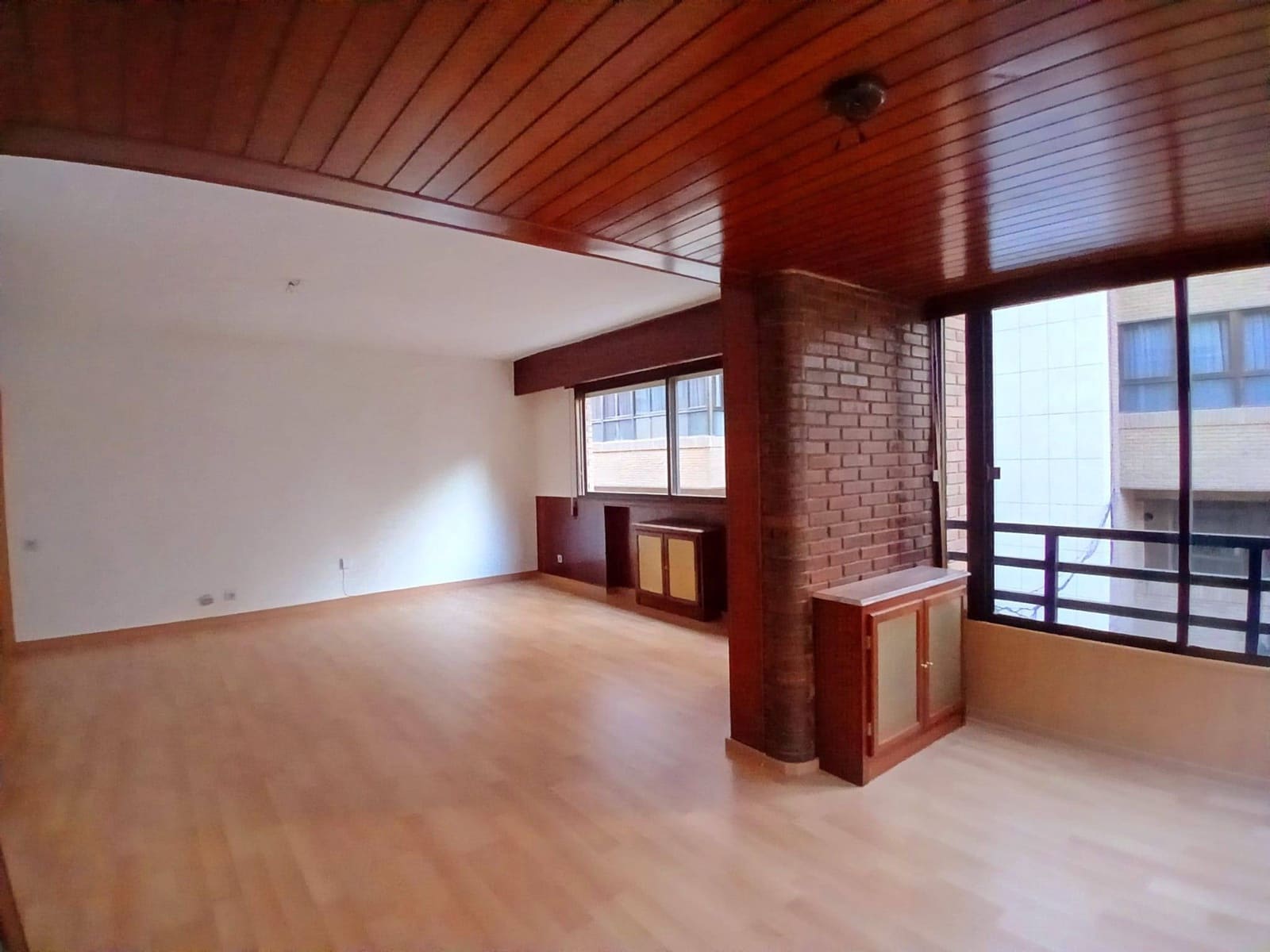 5 bedroom Flat for rent in Cartagena with garage - € 1,250 (Ref: 9924652)