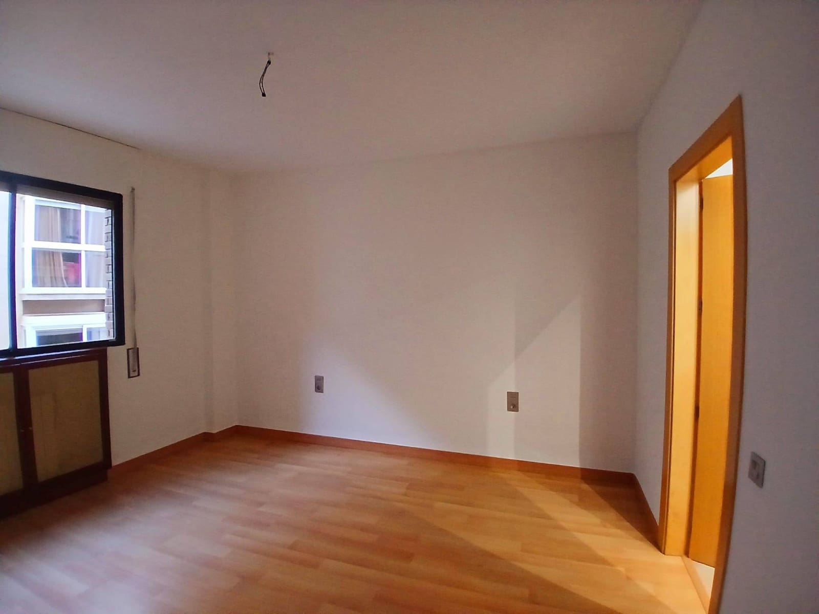 5 bedroom Flat for rent in Cartagena with garage - € 1,250 (Ref: 9924652)