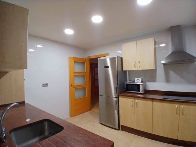 5 quarto Apartamento para arrendar em Cartagena com garagem - 1 250 € (Ref: 9924652)