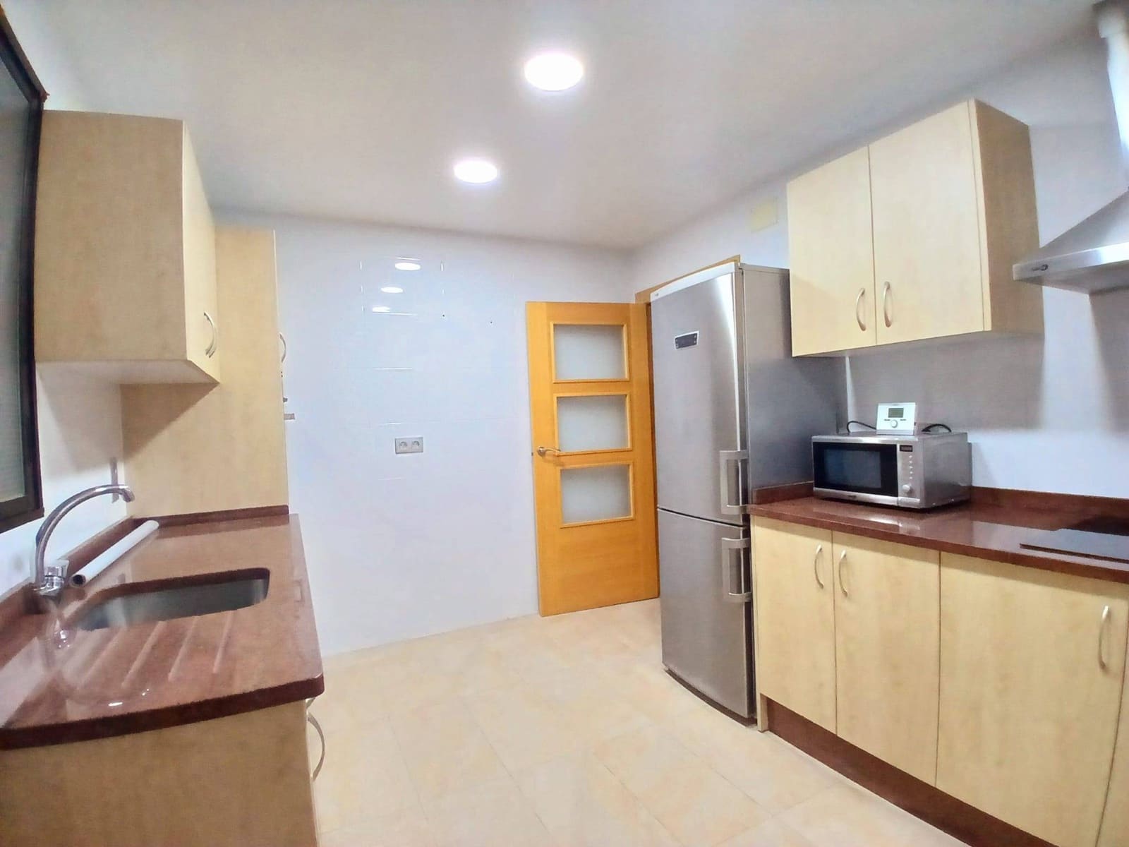 5 bedroom Flat for rent in Cartagena with garage - € 1,250 (Ref: 9924652)