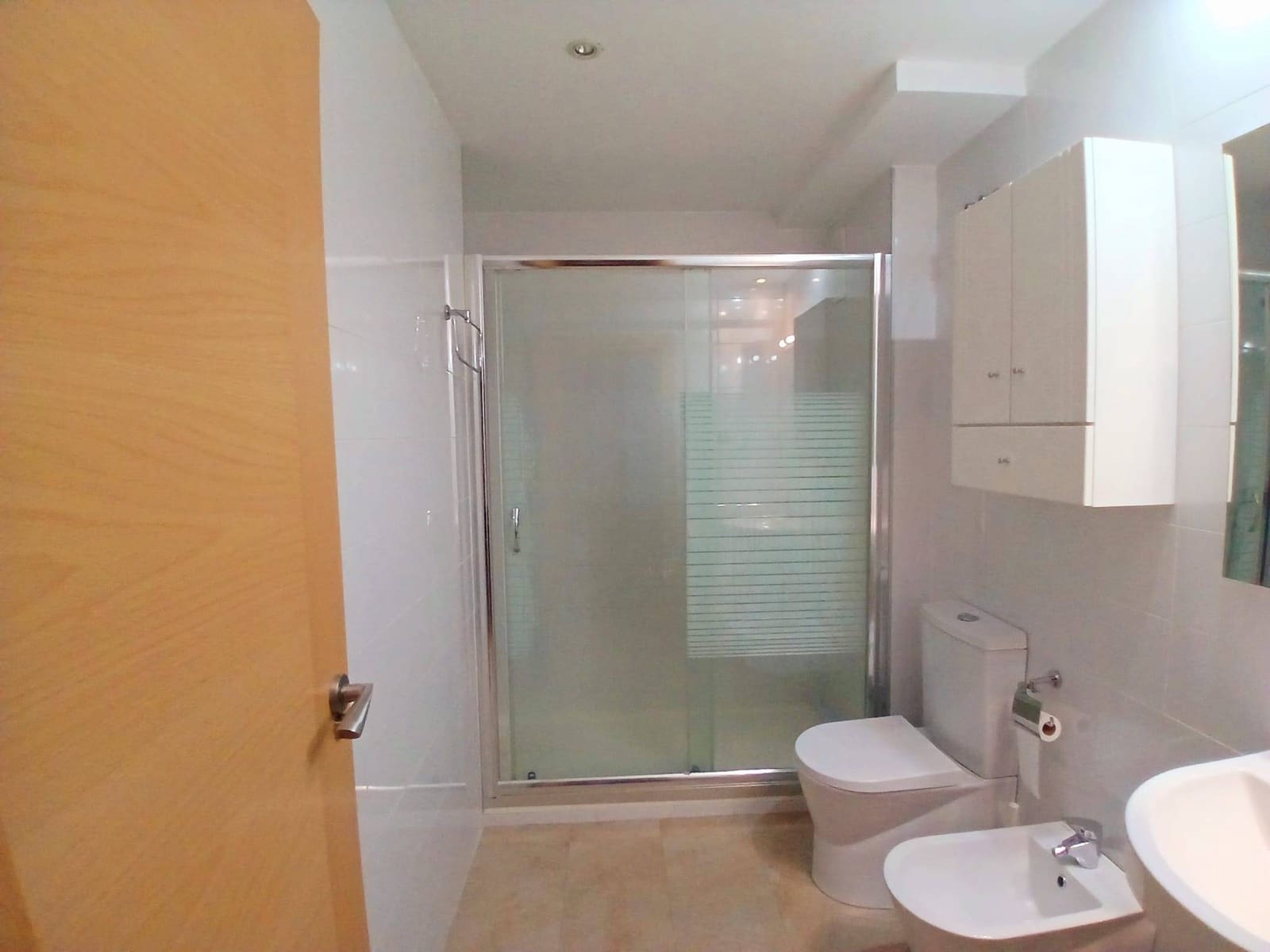 5 bedroom Flat for rent in Cartagena with garage - € 1,250 (Ref: 9924652)