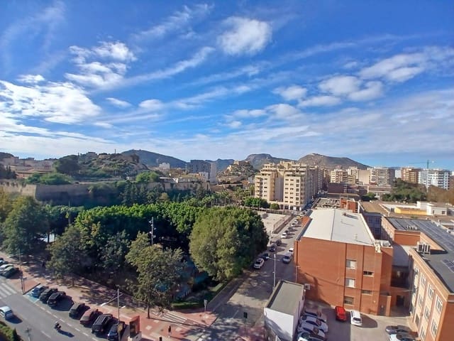3 makuuhuone Asunto vuokrattavana paikassa Cartagena - 950 € (Ref: 9947977)