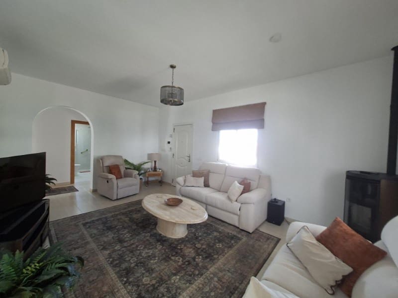 5 bedroom Villa for sale in Arboleas with pool garage - € 445,000 (Ref: 10157571)