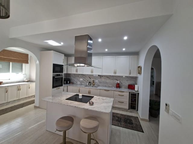 5 sypialnia Willa na sprzedaż w Arboleas z basenem garażem - 445 000 € (Ref: 10157571)