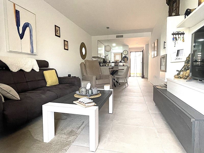 2 makuuhuone Huoneisto myytävänä paikassa San Juan de los Terreros mukana 
autotalli - 250 000 € (Ref: 10168438)