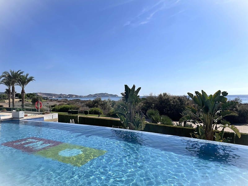 2 makuuhuone Huoneisto myytävänä paikassa San Juan de los Terreros mukana 
autotalli - 250 000 € (Ref: 10168438)