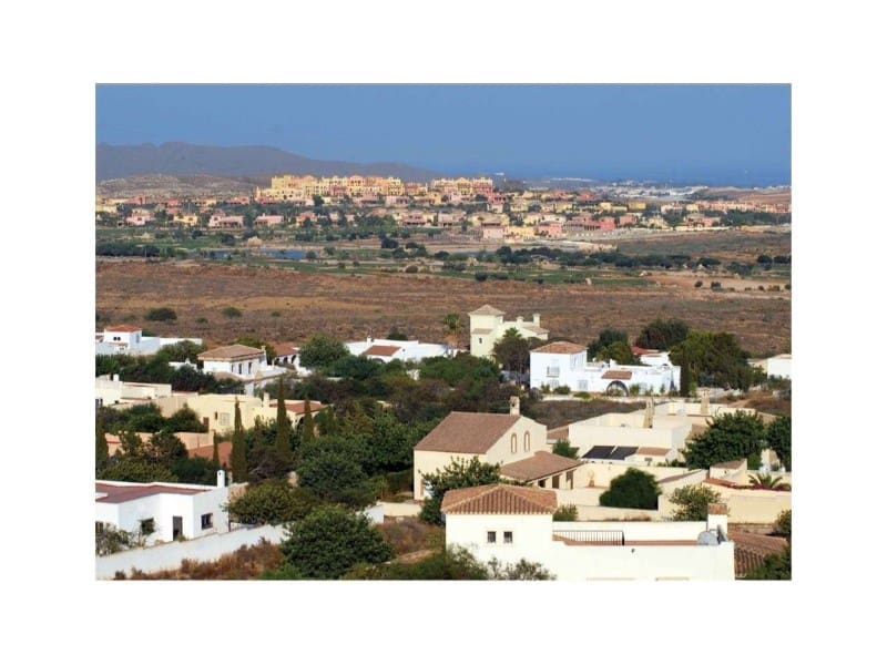 Teren niezagospodarowany na sprzedaż w Cuevas del Almanzora - 67 000 € (Ref: 8688227)