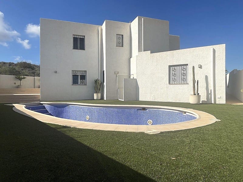 2 bedroom Villa for sale in Mojacar with pool garage - € 750,000 (Ref: 8688311)