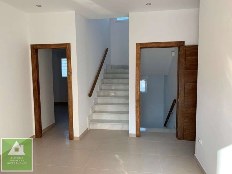 4 sypialnia Willa na sprzedaż w Mojacar z basenem garażem - 790 000 € (Ref: 8691949)