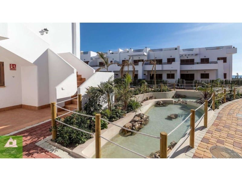 Apartamento de 2 habitaciones en San Juan de los Terreros en venta con piscina - 245.000 € (Ref: 8691951)