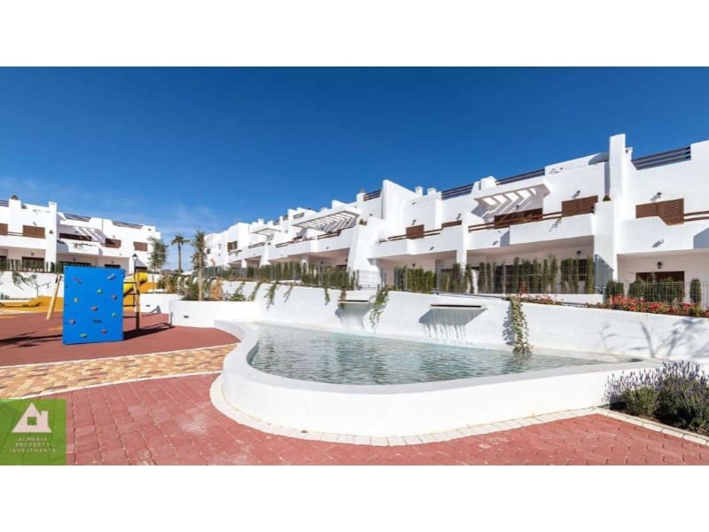 Apartamento de 2 habitaciones en San Juan de los Terreros en venta con piscina - 245.000 € (Ref: 8691951)