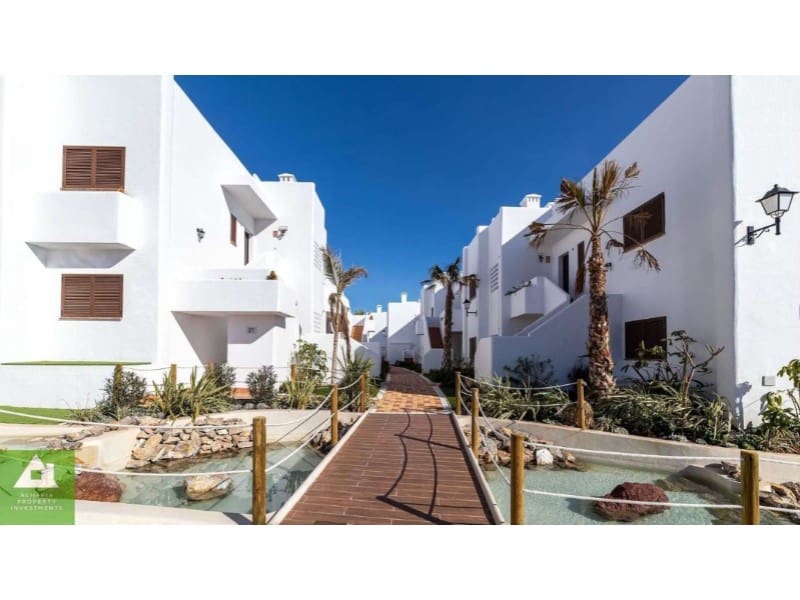 Apartamento de 2 habitaciones en San Juan de los Terreros en venta con piscina - 245.000 € (Ref: 8691951)