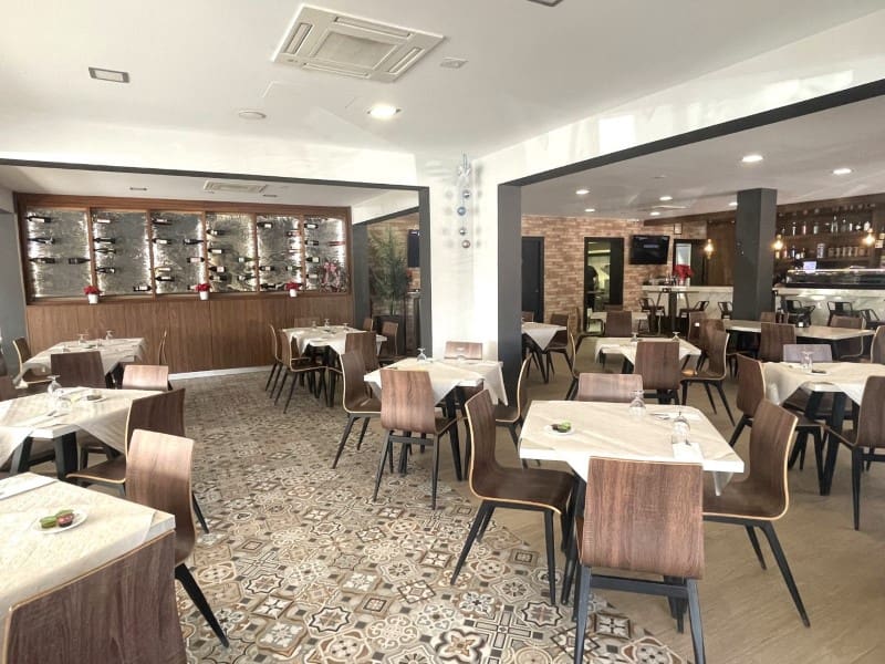 6 soveværelse Restaurant/Bar til salg i Garrucha - € 1.200.000 (Ref: 8769303)