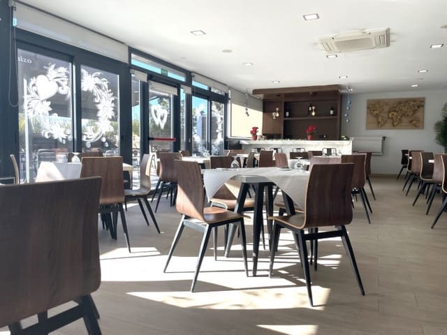 6 bedroom Restaurant/Bar for sale in Garrucha - € 1,200,000 (Ref: 8769303)