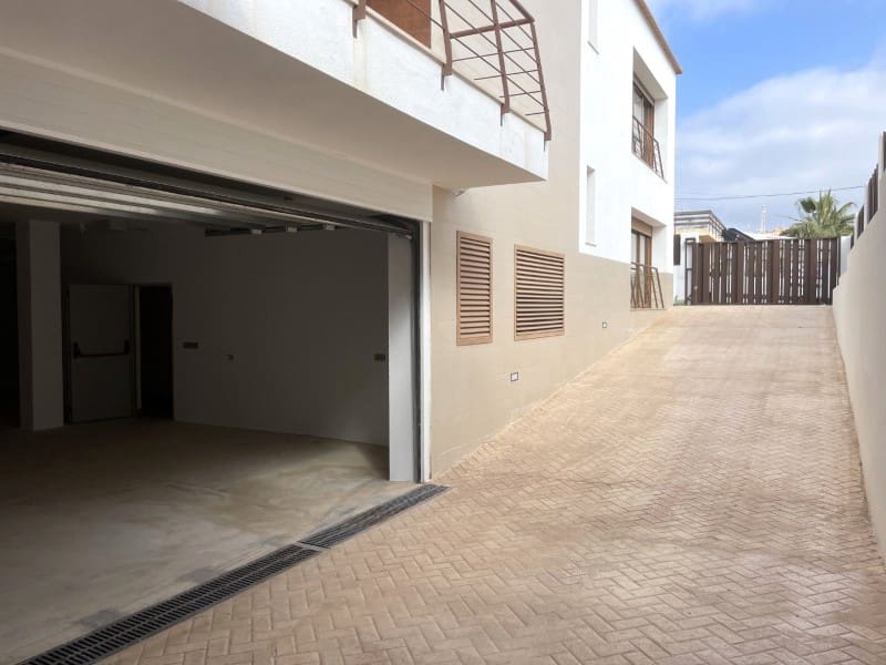 5 soveværelse Villa til salg i San Juan de los Terreros med swimmingpool garage - € 895.000 (Ref: 8835257)