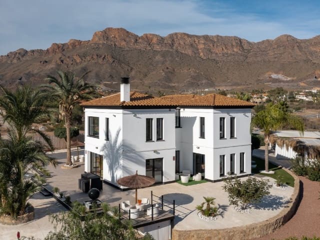 3 sypialnia Willa na sprzedaż w San Juan de los Terreros, Pulpí z basenem - 795 000 € (Ref: 8855744)