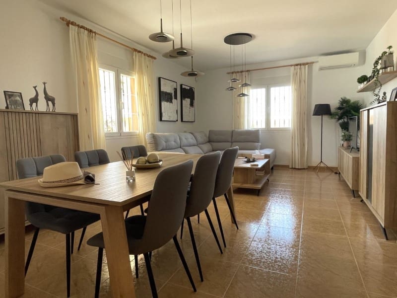 4 sypialnia Willa na sprzedaż w Palomares z basenem garażem - 365 000 € (Ref: 9025548)