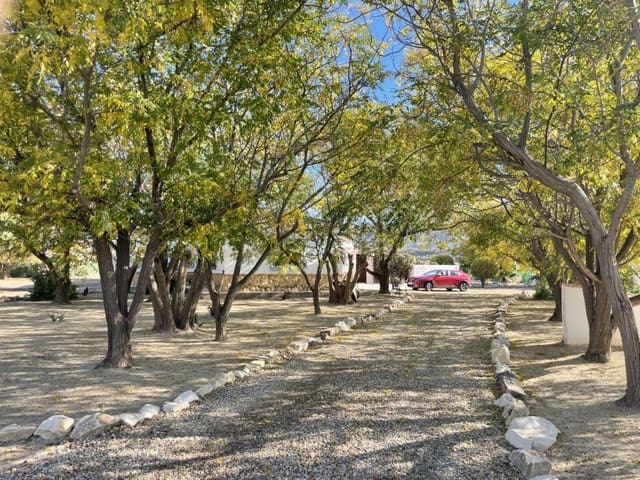 Chalet de 4 habitaciones en Cuevas del Almanzora en venta con piscina garaje - 485.000 € (Ref: 9449145)