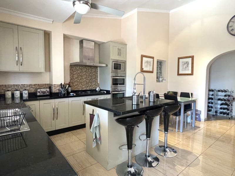 4 soverom Villa til salgs i Cuevas del Almanzora med svømmebasseng garasje - € 485 000 (Ref: 9449145)