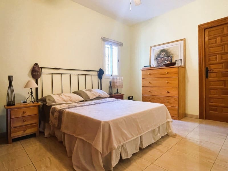 4 soverom Villa til salgs i Cuevas del Almanzora med svømmebasseng garasje - € 485 000 (Ref: 9449145)