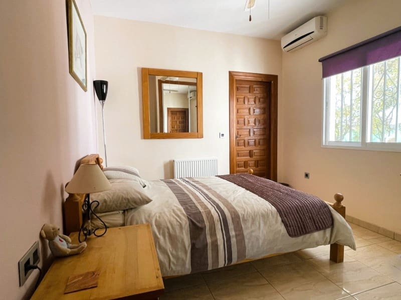 4 soverom Villa til salgs i Cuevas del Almanzora med svømmebasseng garasje - € 485 000 (Ref: 9449145)