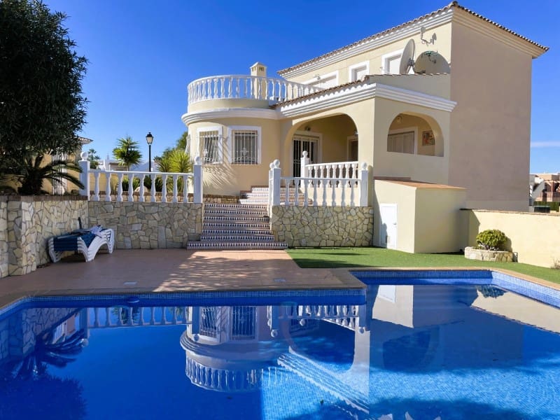 3 bedroom Villa for sale in Turre with pool - € 349,000 (Ref: 9504656)