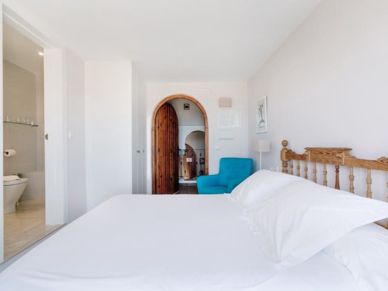 8 bedroom Hotel for sale in Mojacar - € 530,000 (Ref: 9516094)