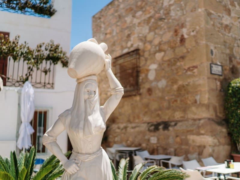 8 bedroom Hotel for sale in Mojacar - € 530,000 (Ref: 9516094)