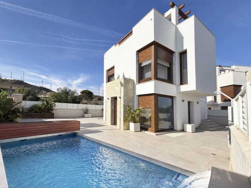 3 Zimmer Villa zu verkaufen in Vera mit Pool - 419.000 € (Ref: 9574859)