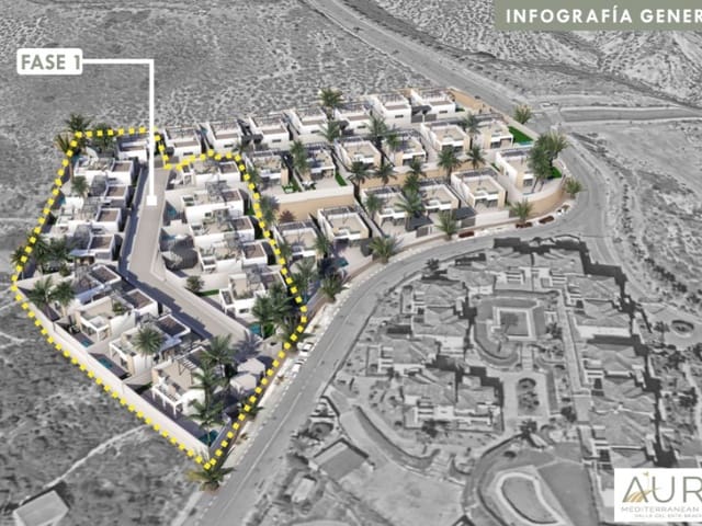 Chalet de 3 habitaciones en Valle del Este, Vera en venta con piscina - 299.000 € (Ref: 9655865)