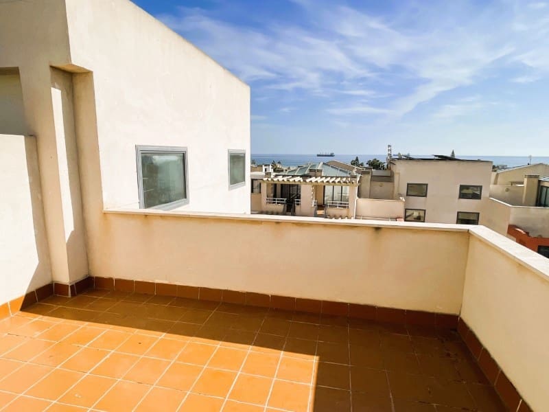 2 bedroom Apartment for sale in Puerto del Rey with pool - € 240,000 (Ref: 9674024)