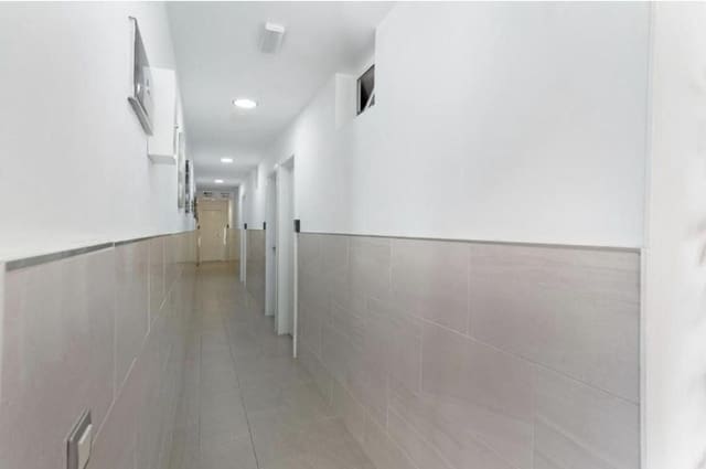 Apartamento de 12 habitaciones en Playa del Inglés, San Bartolomé de Tirajana en venta con piscina garaje - 1.200.000 € (Ref: 10002545)