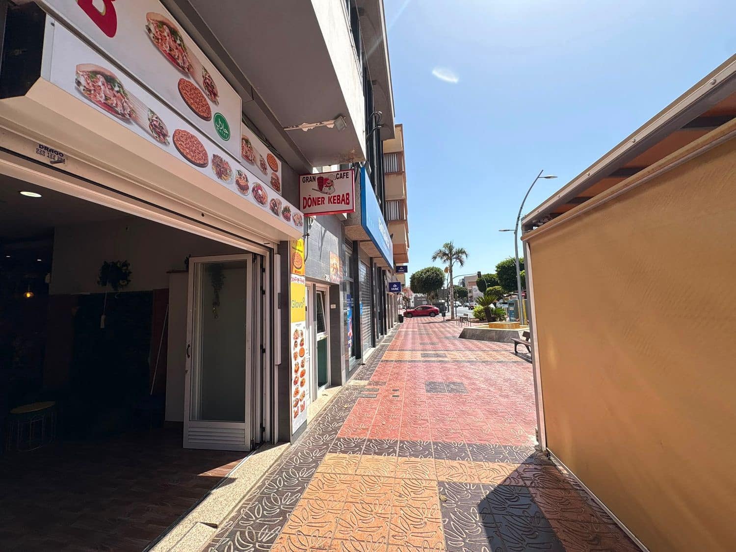 Commercial for rent in Santa Lucia de Tirajana - € 1,550 (Ref: 10016939)