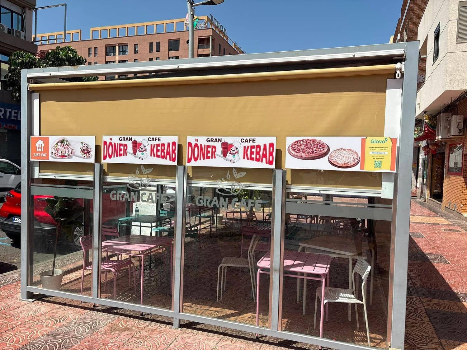 Commercial for rent in Santa Lucia de Tirajana - € 1,550 (Ref: 10016939)