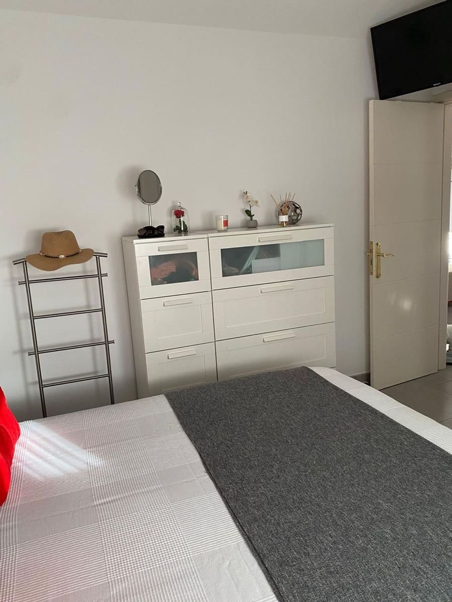 2 sypialnia Dom do wynajęcia w San Bartolome de Tirajana z basenem garażem - 1 400 € (Ref: 10025086)