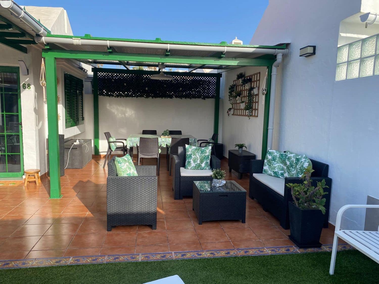 2 sypialnia Dom do wynajęcia w San Bartolome de Tirajana z basenem garażem - 1 400 € (Ref: 10025086)