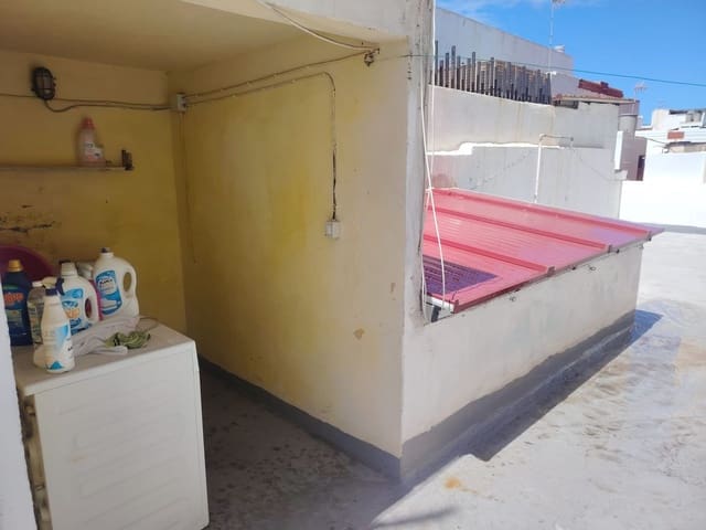 5 quarto Quinta/Casa Rural para venda em Schamann - Rehoyas, Las Palmas de Gran Canaria - 235 000 € (Ref: 10036266)