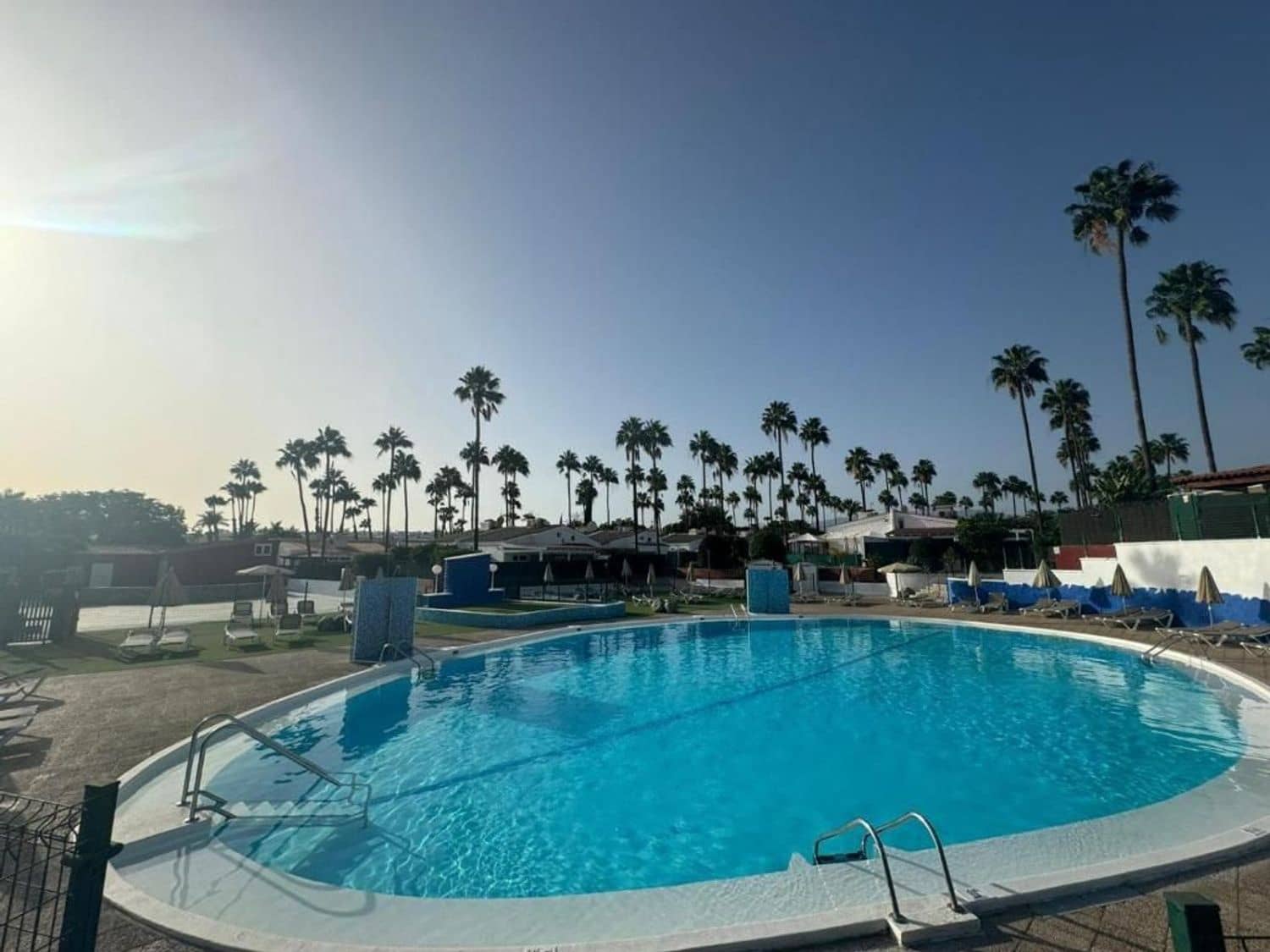 1 quarto Casa em Banda para arrendar em San Bartolome de Tirajana com piscina garagem - 1 400 € (Ref: 10097534)