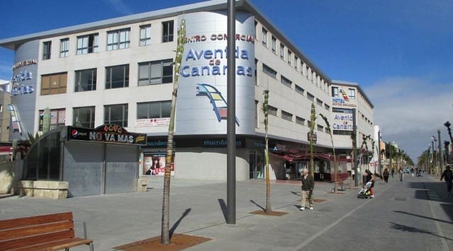 2 soveværelse Lejlighed til salg i Vecindario, Santa Lucía de Tirajana med garage - € 139.000 (Ref: 10114462)