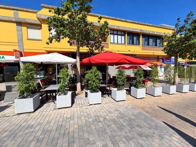 Kommersiell att hyra i San Bartolomé de Tirajana - 1 850 € (Ref: 10127599)