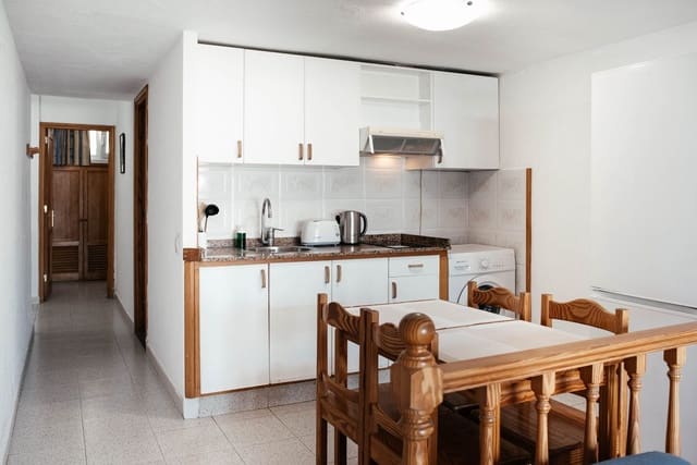 1 soveværelse Lejlighed til salg i Playa del Inglés, San Bartolomé de Tirajana med swimmingpool garage - € 239.000 (Ref: 10157140)