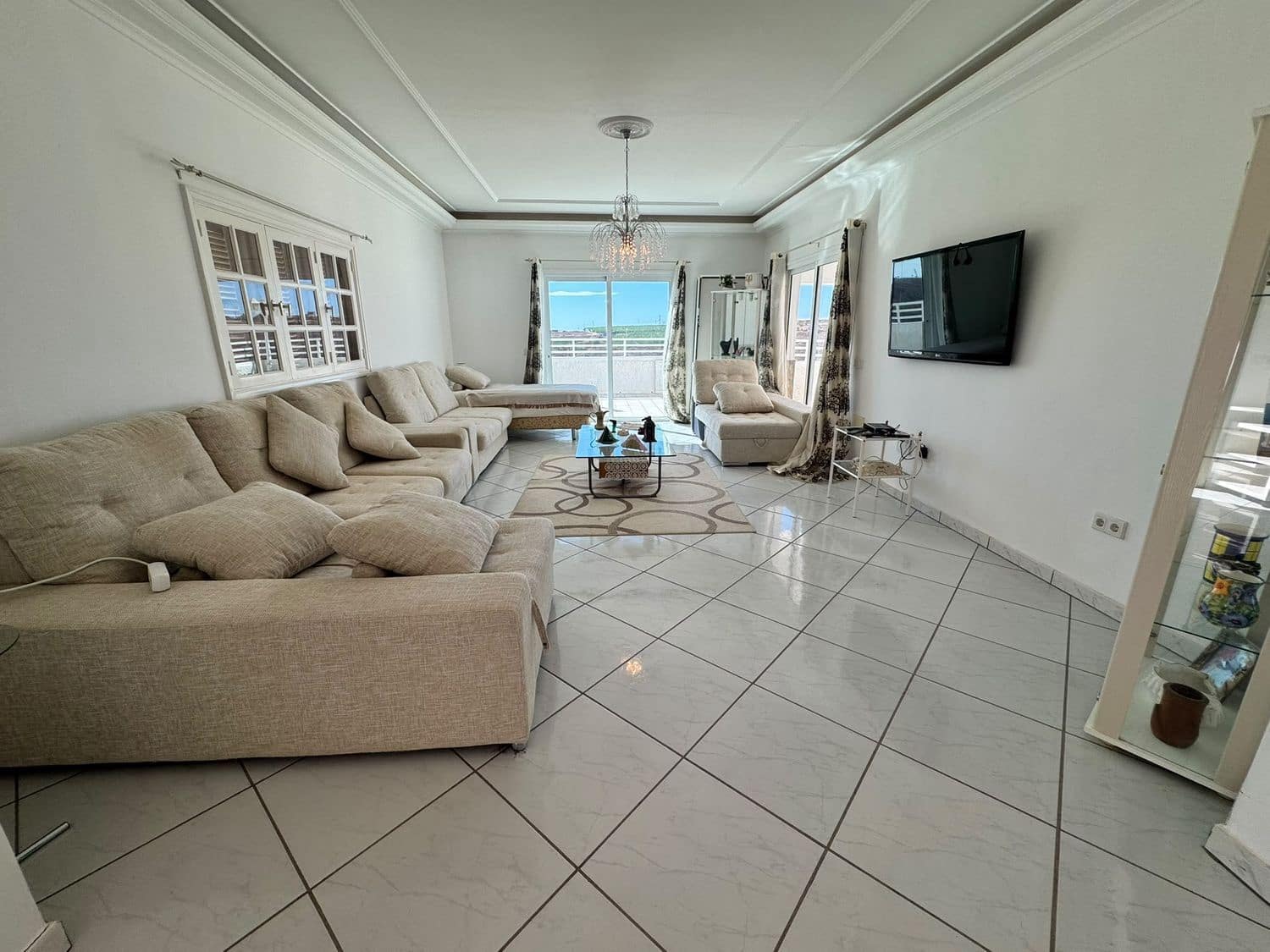 2 bedroom Villa for sale in San Bartolome de Tirajana with pool garage - € 760,000 (Ref: 10164047)
