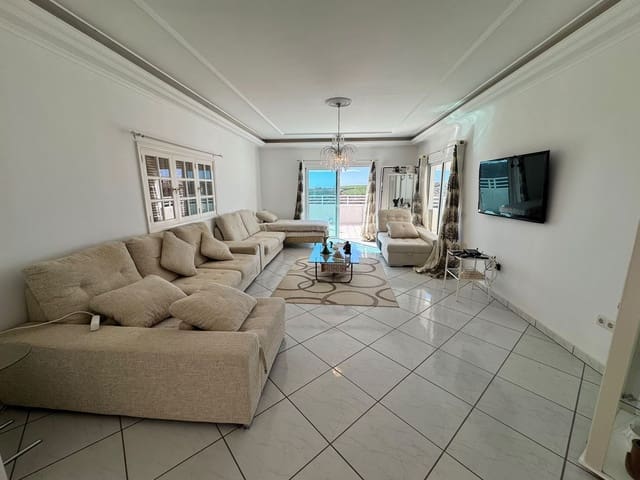 2 soveværelse Villa til salg i San Bartolomé de Tirajana med swimmingpool garage - € 760.000 (Ref: 10164047)