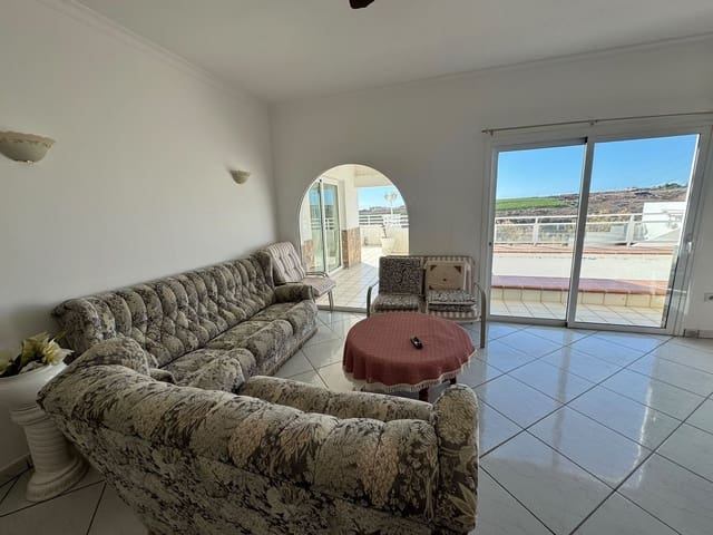 2 soveværelse Villa til salg i San Bartolomé de Tirajana med swimmingpool garage - € 760.000 (Ref: 10164047)