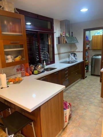 3 quarto Moradia para venda em San Bartolomé de Tirajana com garagem - 650 000 € (Ref: 5383042)
