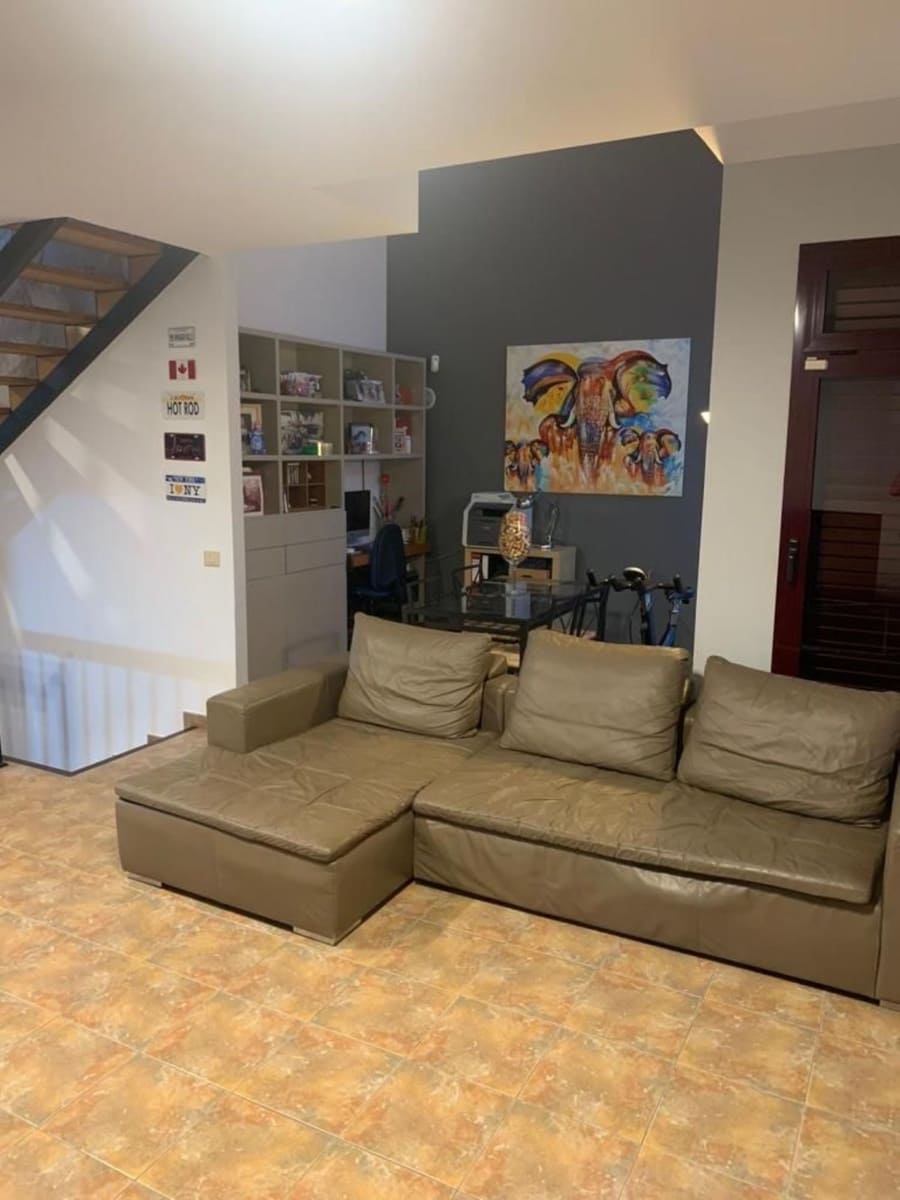 3 quarto Moradia para venda em San Bartolome de Tirajana com garagem - 650 000 € (Ref: 5383042)