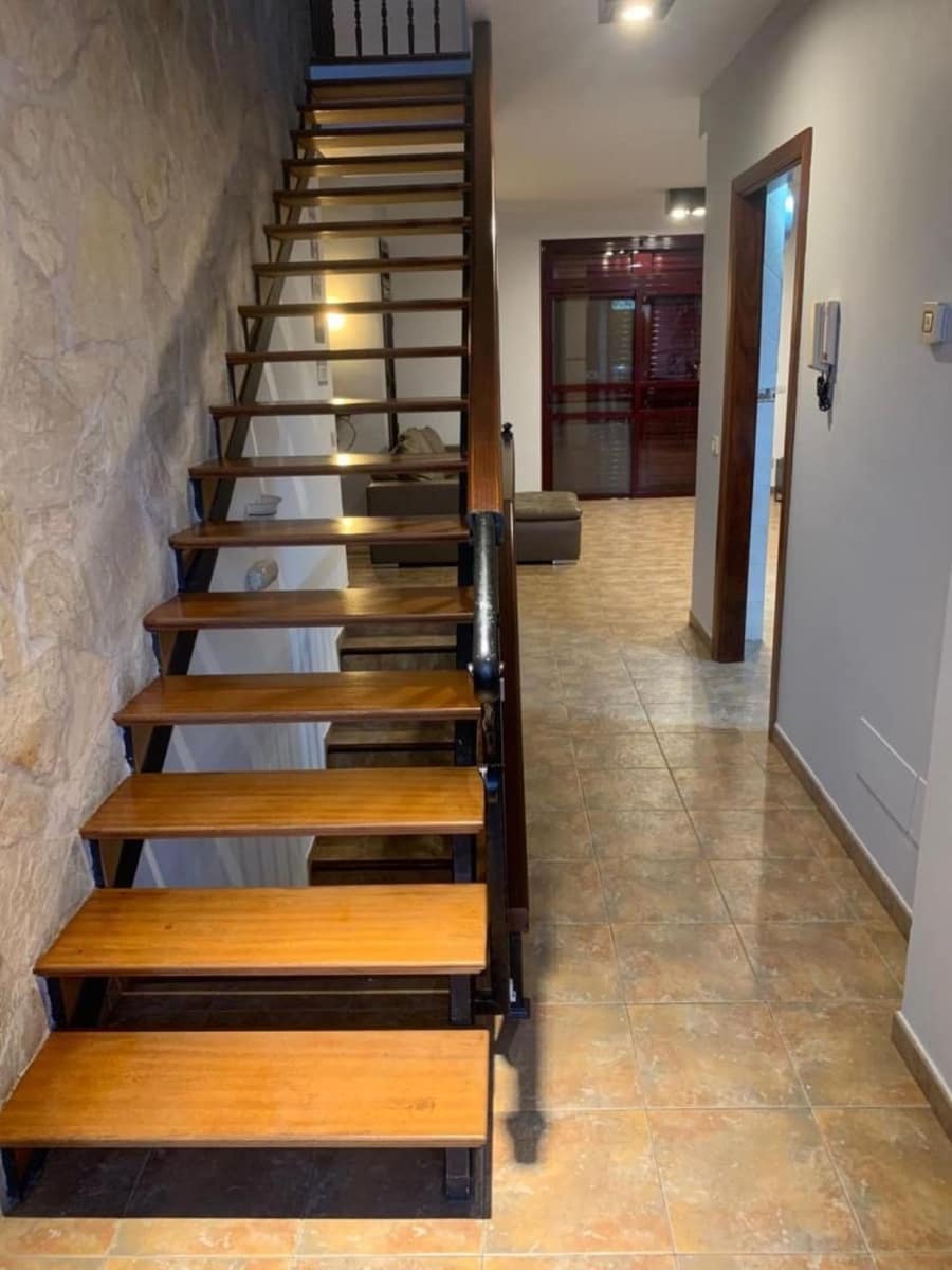 3 quarto Moradia para venda em San Bartolome de Tirajana com garagem - 650 000 € (Ref: 5383042)