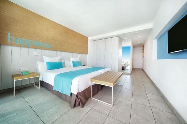 1 soveværelse Lejlighed til salg i Playa del Inglés, San Bartolomé de Tirajana med swimmingpool - € 198.000 (Ref: 8629951)