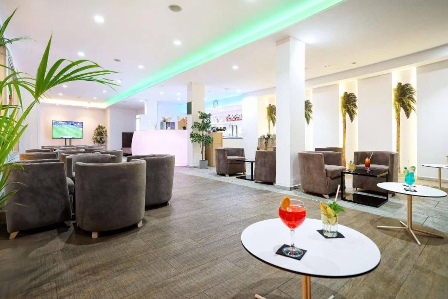 1 soveværelse Lejlighed til salg i Playa del Ingles med swimmingpool - € 198.000 (Ref: 8629951)